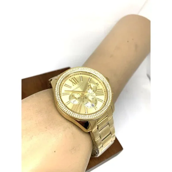 Michael Kors Women display picture 3